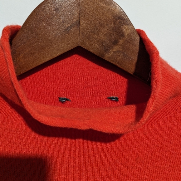 Red Soft Pullover Turtleneck Knitted Sweater - Picture 3 of 4